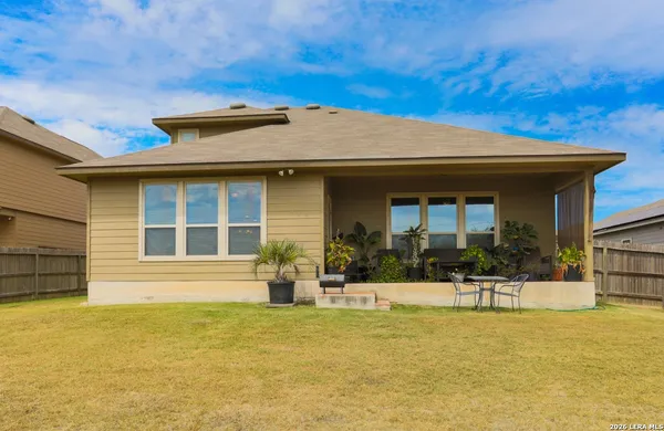 $2,000 | 7046 Zuma Beach, Converse, TX 78109