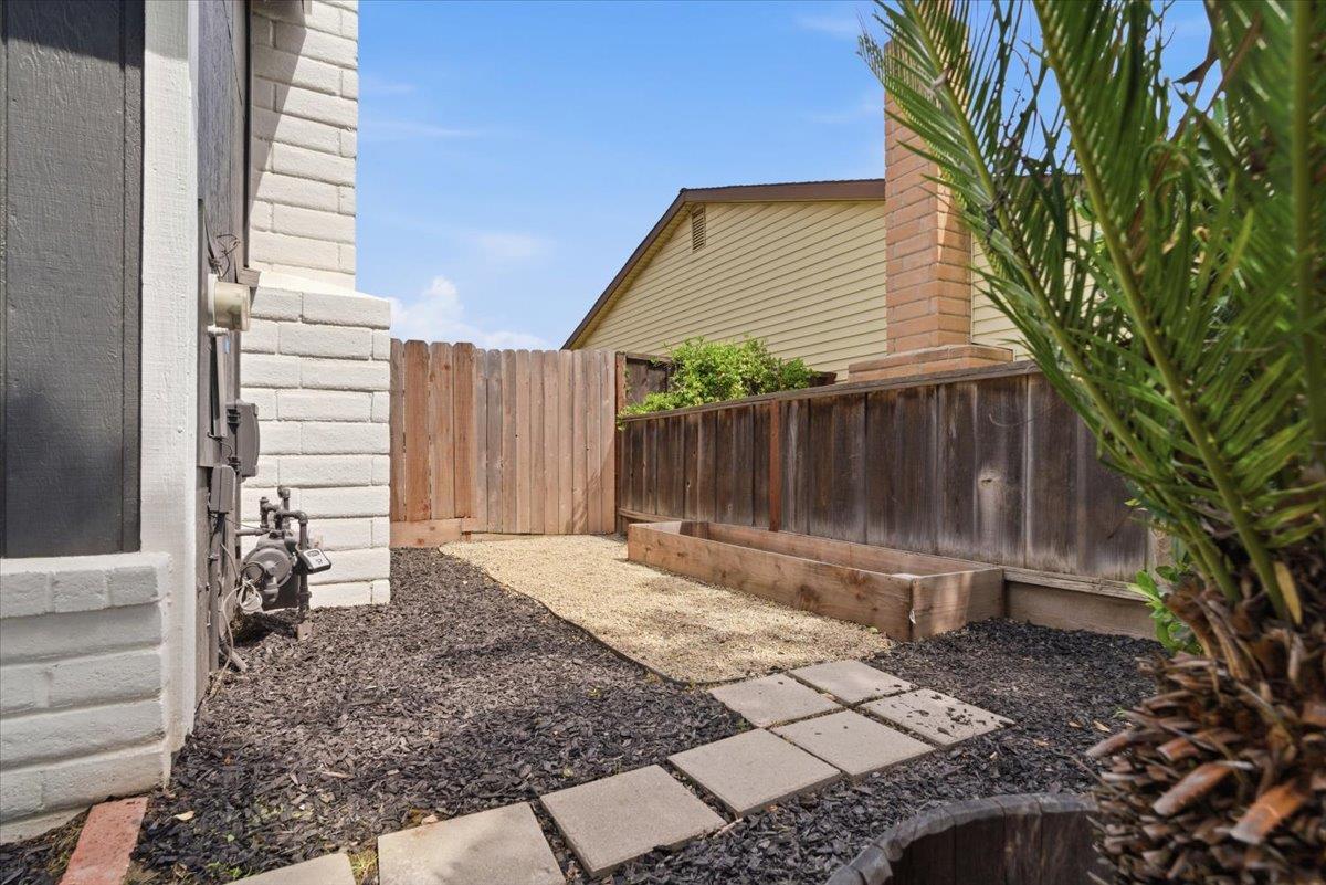 1327 Elena Drive Ripon, CA 95366 - Photo 24 of 26