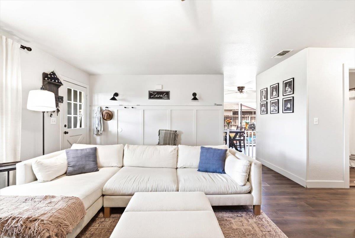 1327 Elena Drive Ripon, CA 95366 - Photo 8 of 26