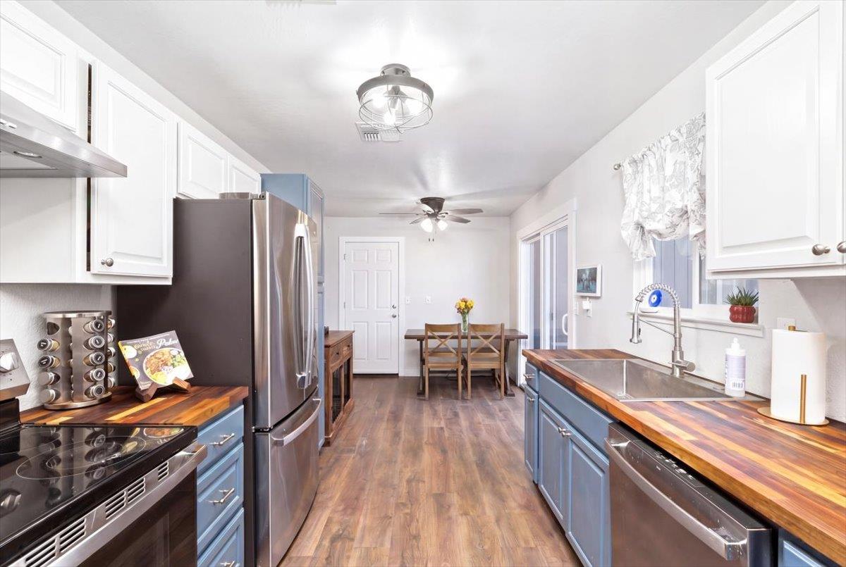 1327 Elena Drive Ripon, CA 95366 - Photo 10 of 26