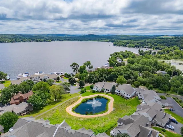 $460,000 | W11558 Island View Court, Lodi, WI 53555