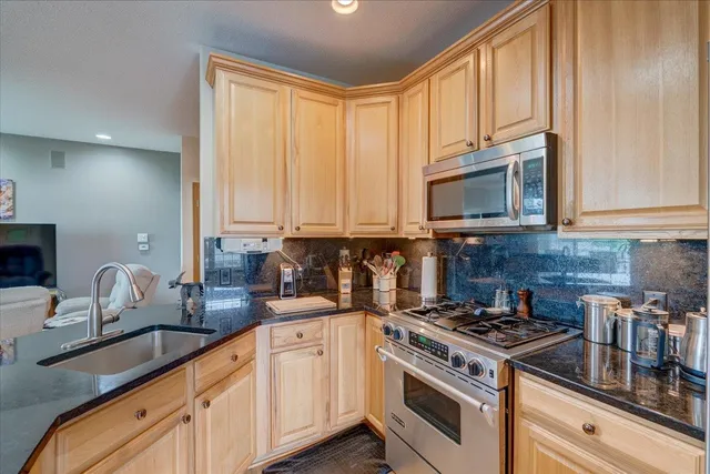 $460,000 | W11558 Island View Court, Lodi, WI 53555