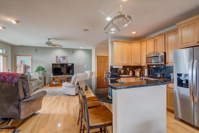 $460,000 | W11558 Island View Court, Lodi, WI 53555