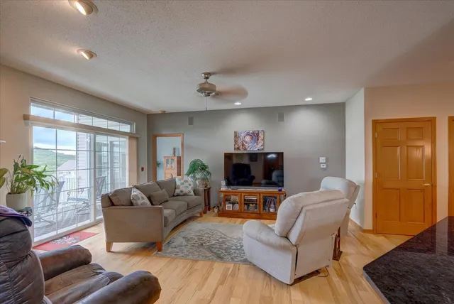 $460,000 | W11558 Island View Court, Lodi, WI 53555