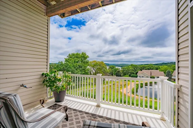 $460,000 | W11558 Island View Court, Lodi, WI 53555