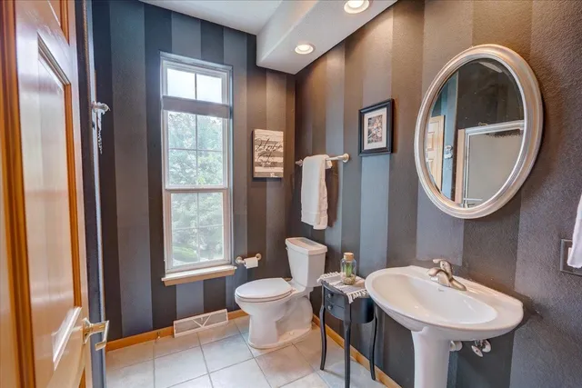 $460,000 | W11558 Island View Court, Lodi, WI 53555