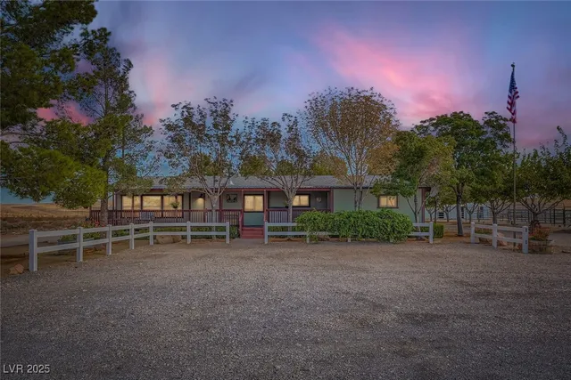 $1,490,000 | 12992 Highway 160, Blue Diamond, NV 89004