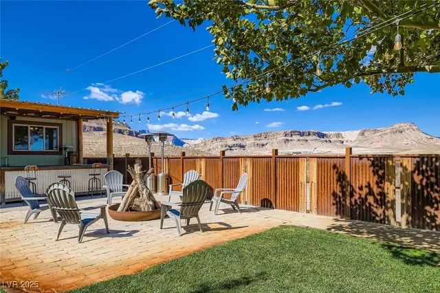 $1,490,000 | 12992 Highway 160, Blue Diamond, NV 89004