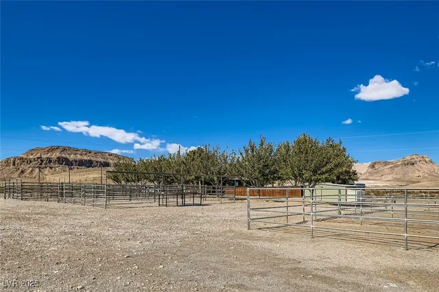 $1,490,000 | 12992 Highway 160, Blue Diamond, NV 89004