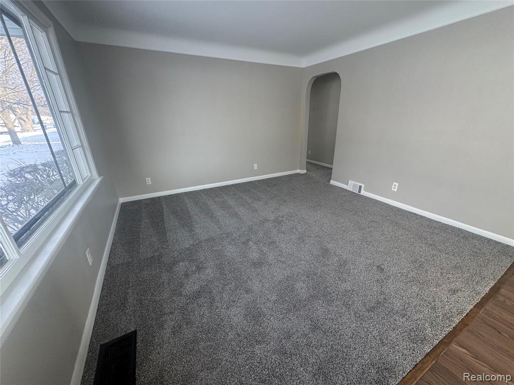 25118 Rosenbusch Boulevard Warren, MI 48089 - Photo 8 of 20 Gallery Image 8