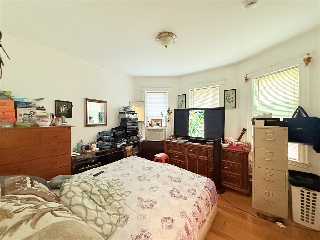 11 Edwin Street Boston, MA 02124 - Photo 9 of 20