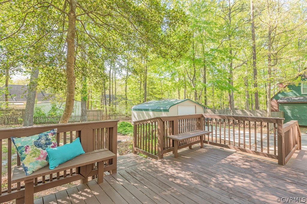 613 Marbleridge Road North Chesterfield, VA 23236 - Photo 8 of 34 Rear deck with build-in seating.