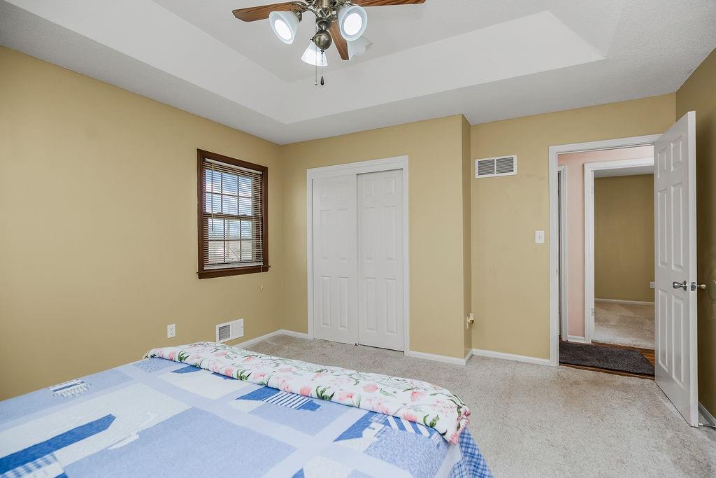 7824 Westridge Road Raytown, MO 64138 - Photo 14 of 28