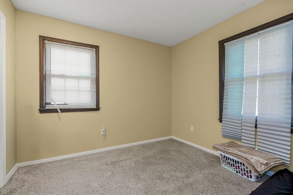 7824 Westridge Road Raytown, MO 64138 - Photo 16 of 28