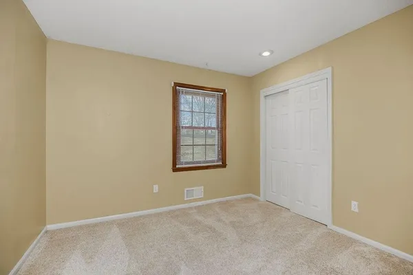 $293,000 | 7824 Westridge Road, Raytown, MO 64138