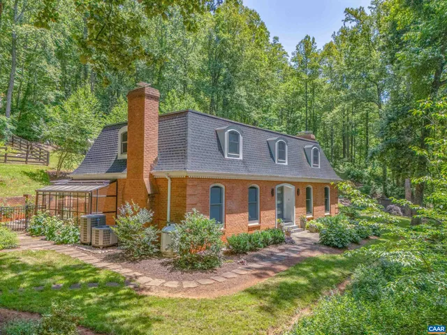 $900,000 | 450 David Road, Charlottesville, VA 22902