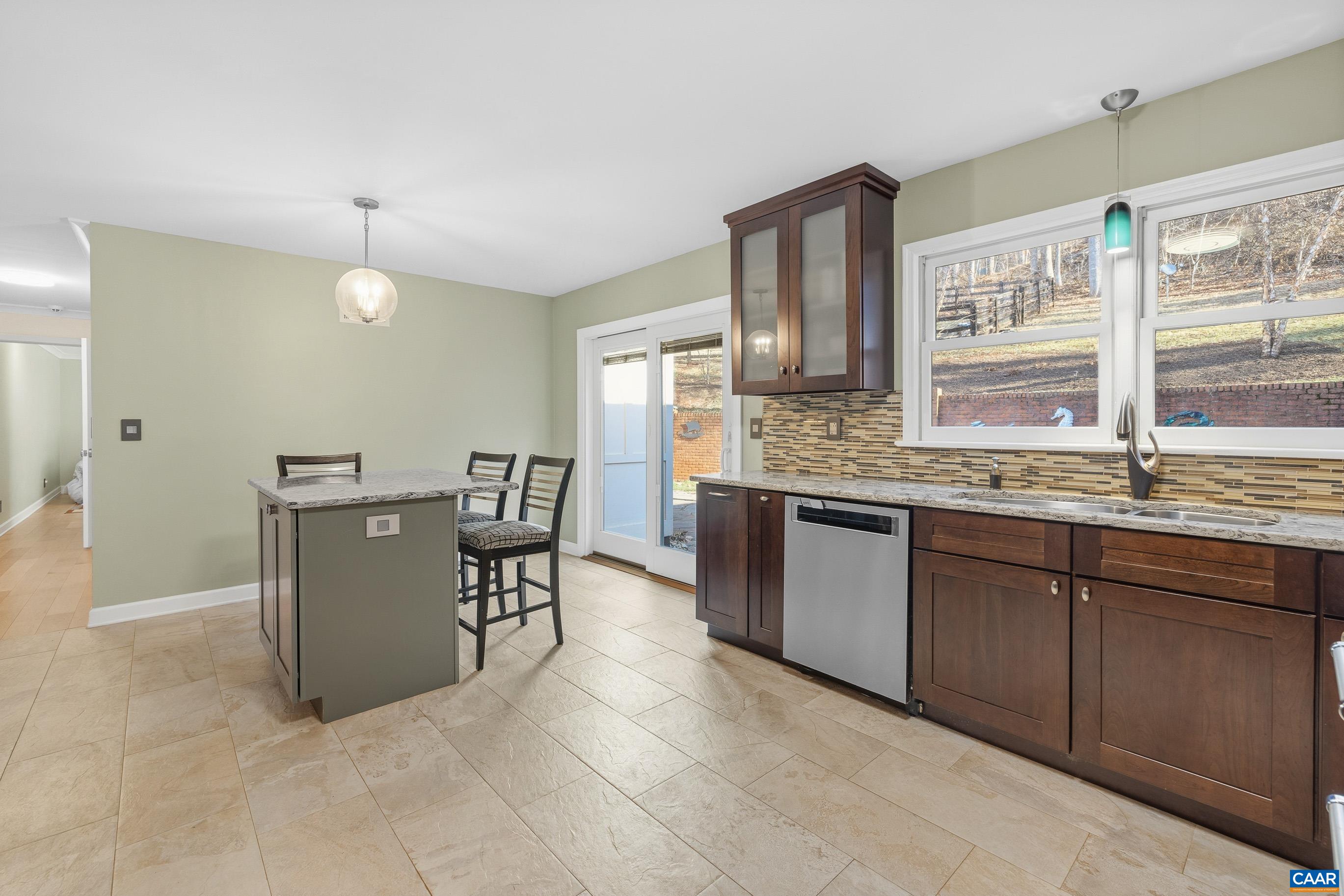 450 David Road Charlottesville, VA 22902 - Photo 7 of 71