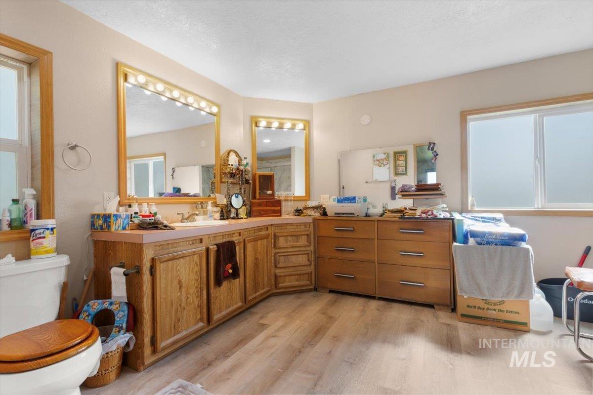 31854 Apple Valley Road Parma, ID 83660 - Photo 20 of 44