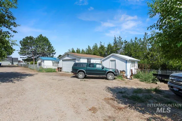 $475,000 | 31854 Apple Valley Road, Parma, ID 83660