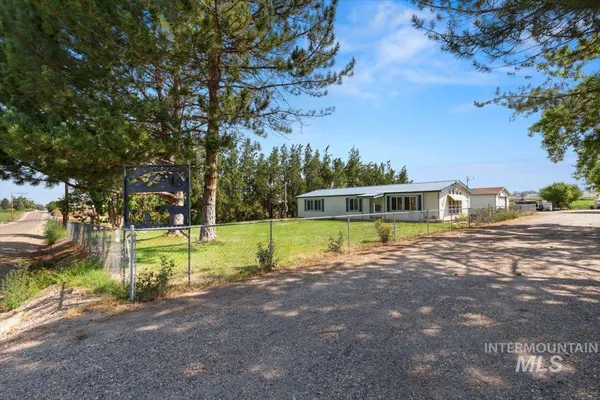 $475,000 | 31854 Apple Valley Road, Parma, ID 83660