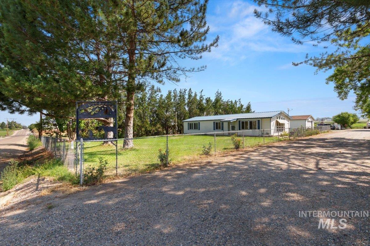 31854 Apple Valley Road Parma, ID 83660 - Photo 37 of 44