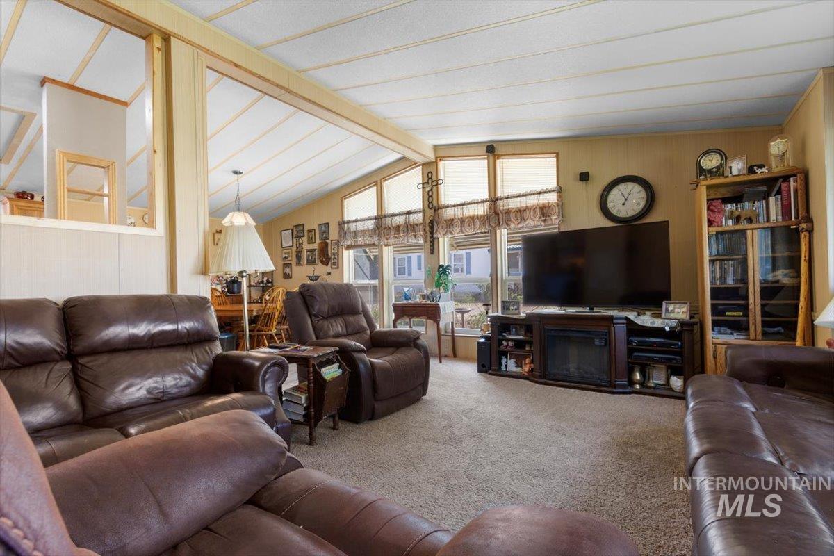 31854 Apple Valley Road Parma, ID 83660 - Photo 7 of 44