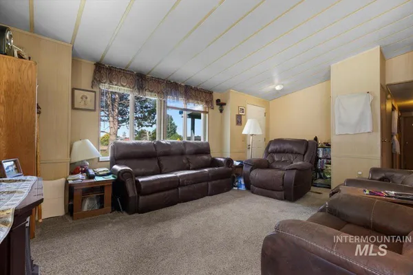 $475,000 | 31854 Apple Valley Road, Parma, ID 83660