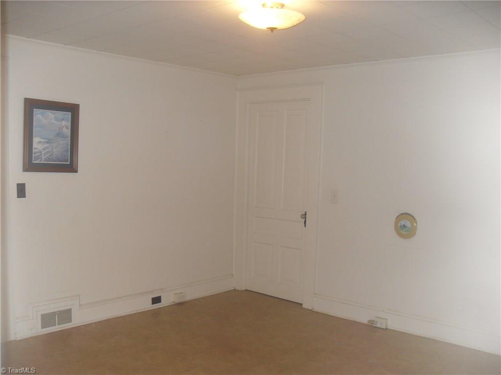 1410 Holly Grove Road Lexington, NC 27292 - Photo 6 of 28 Gallery Image 6