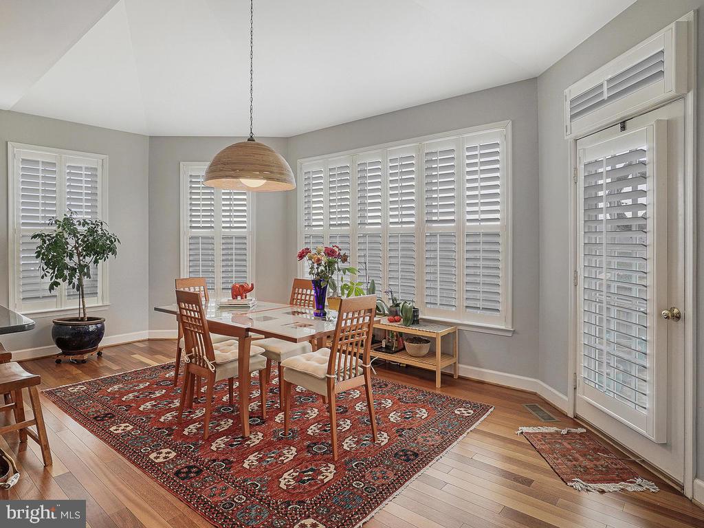11018 Country Club Road New Market, MD 21774 - Photo 12 of 41 Enjoy coffe in this breakfast room.