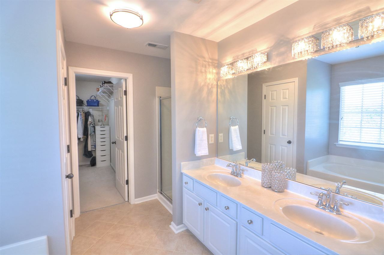 7421 Silver View Lane Raleigh, NC 27613 - Photo 15 of 29 Photo 16