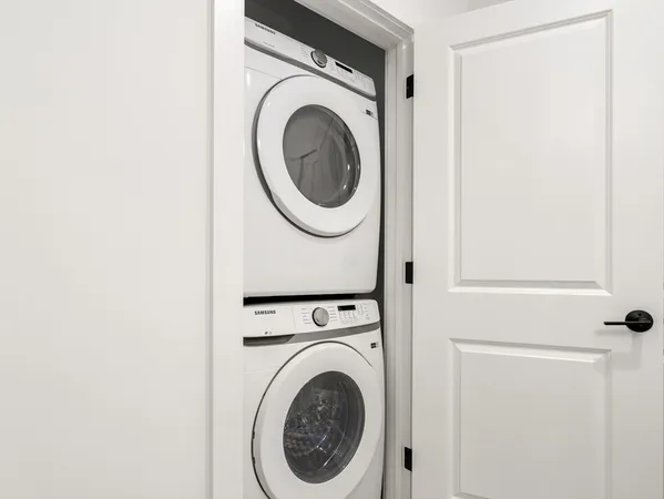 $2,400 | 600 Broadway, Unit 216, Chelsea, MA 02150