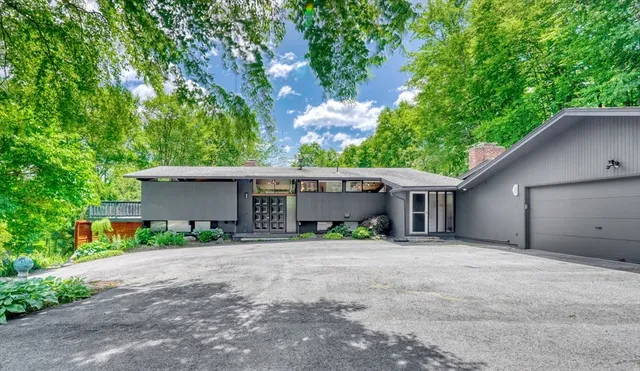 $1,249,000 | 15 Lovers Lane, Southborough, MA 01772
