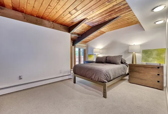 $1,249,000 | 15 Lovers Lane, Southborough, MA 01772