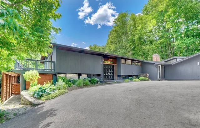 $1,249,000 | 15 Lovers Lane, Southborough, MA 01772