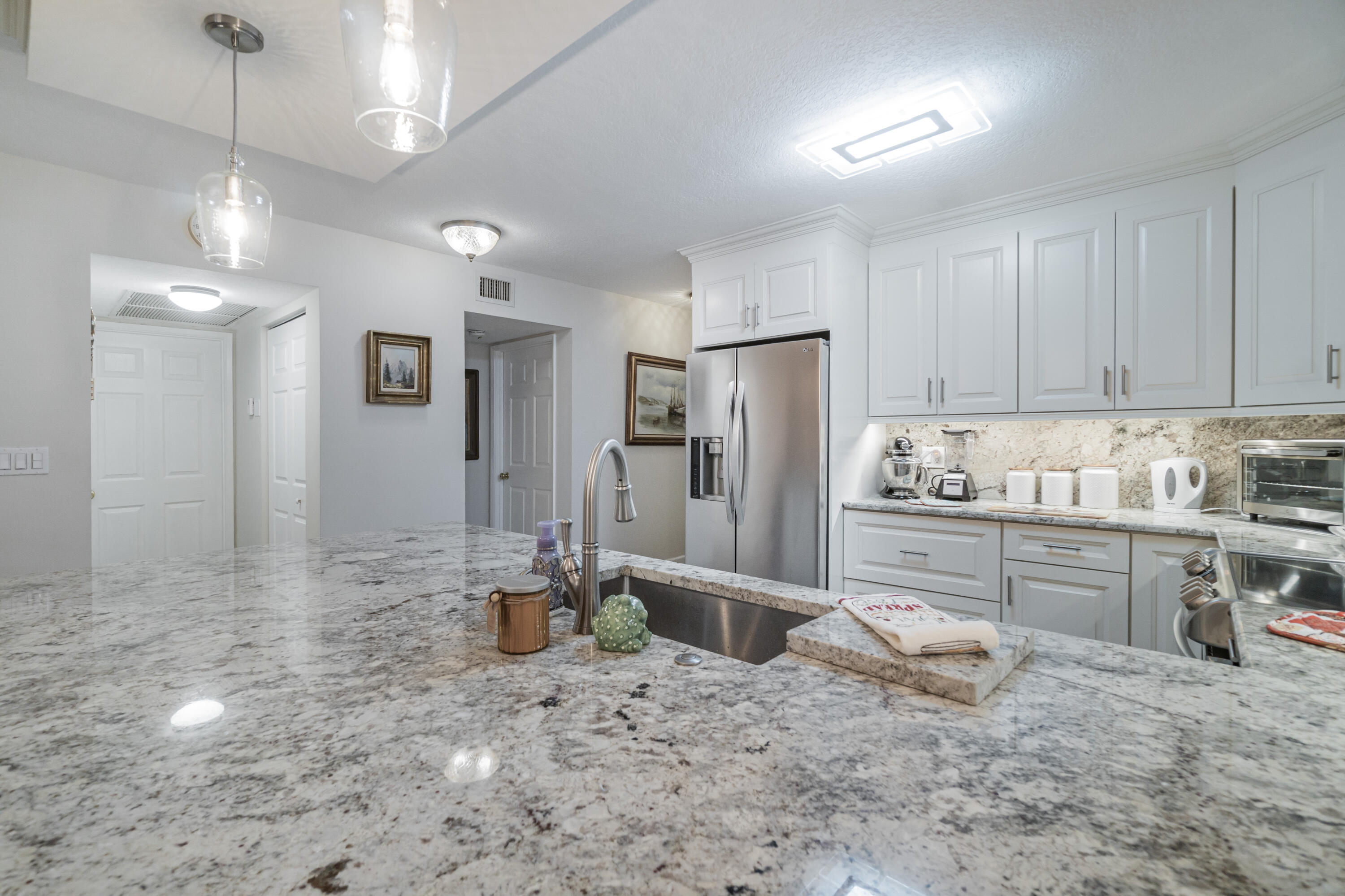 18820 Stewart Circle, Unit 1 Boca Raton, FL 33496 - Photo 2 of 38 21-16