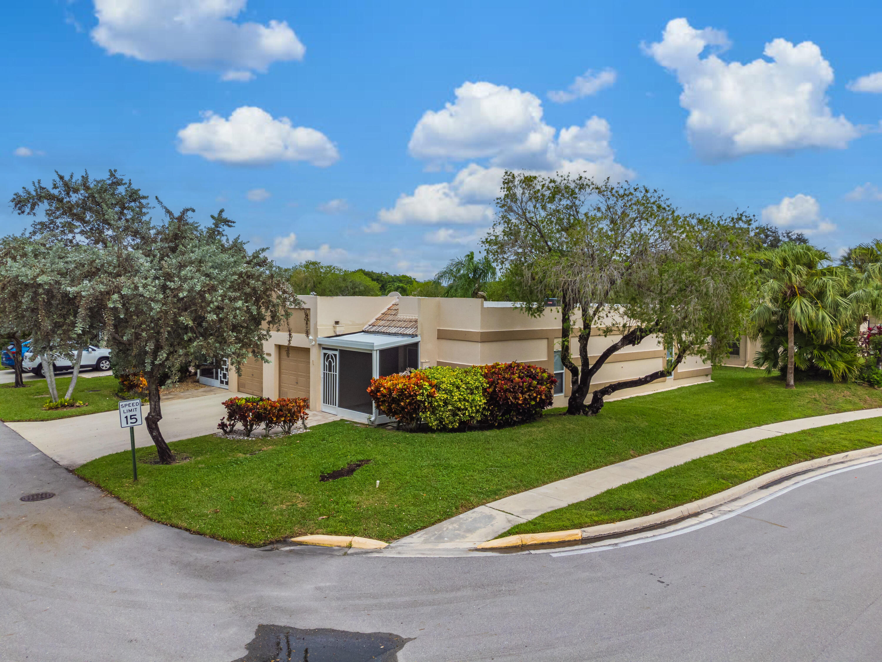 18820 Stewart Circle, Unit 1 Boca Raton, FL 33496 - Photo 24 of 38 01-14