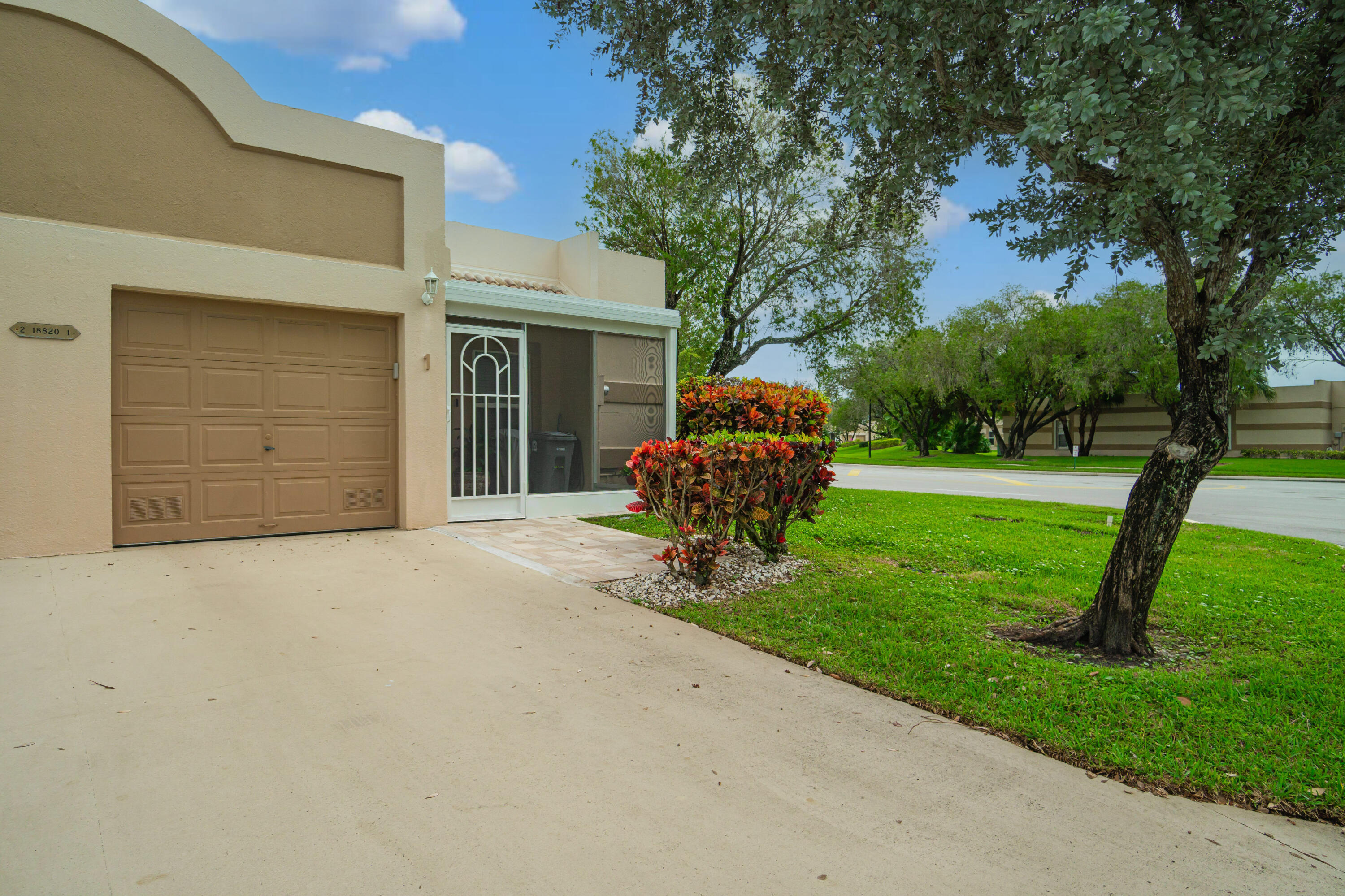 18820 Stewart Circle, Unit 1 Boca Raton, FL 33496 - Photo 27 of 38 09-27