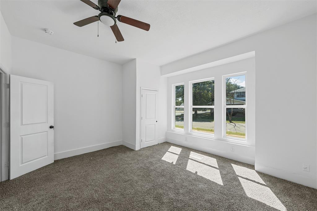 1825 Lyle Avenue Waco, TX 76708 - Photo 6 of 26 Gallery Image 6