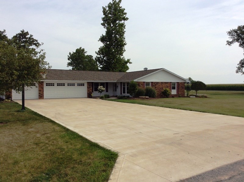6965 East 700 North Decatur, IN 46733 - Photo 1 of 26