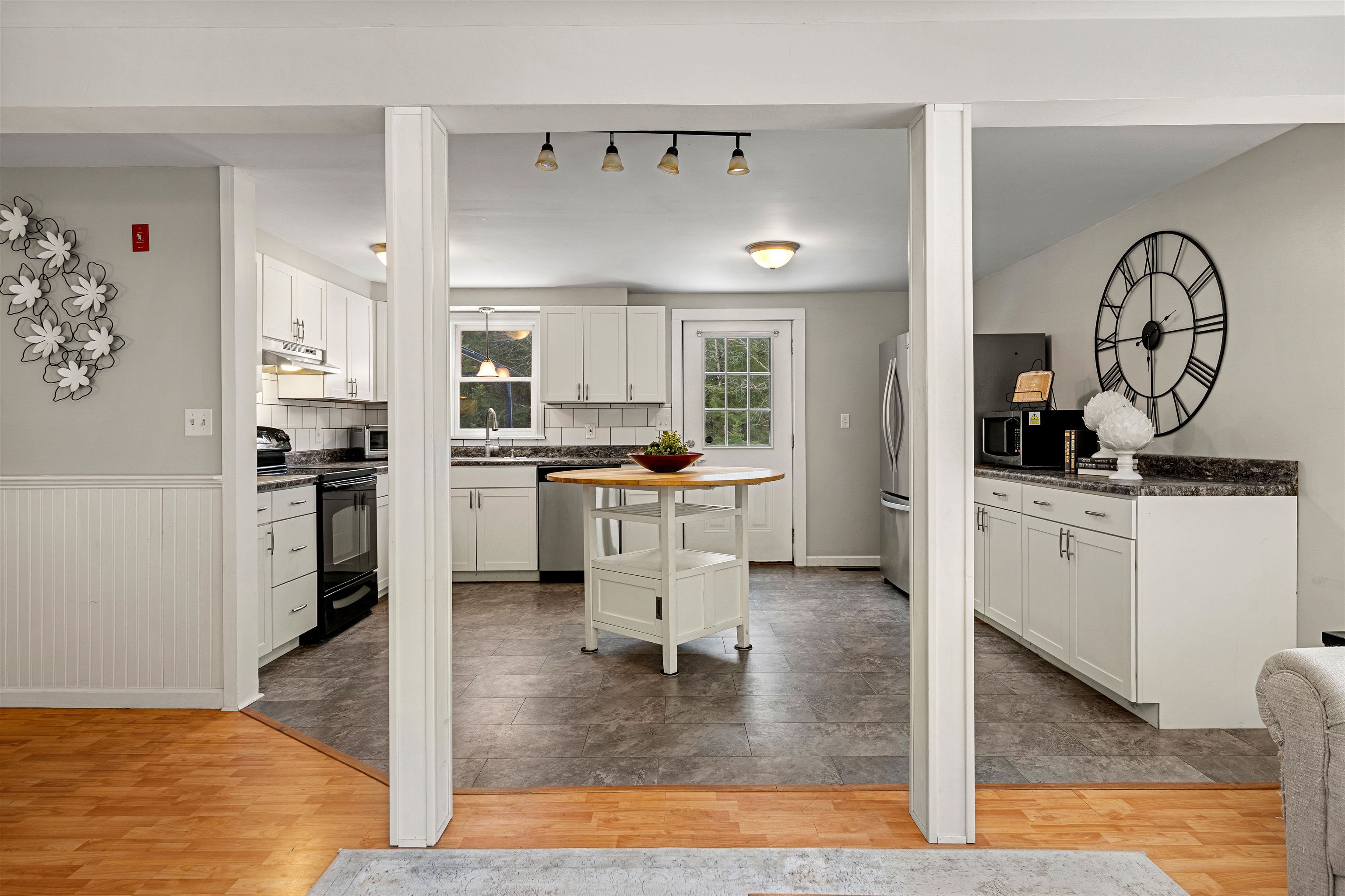 101 Rogers Road Barnstead, NH 03225 - Photo 6 of 31