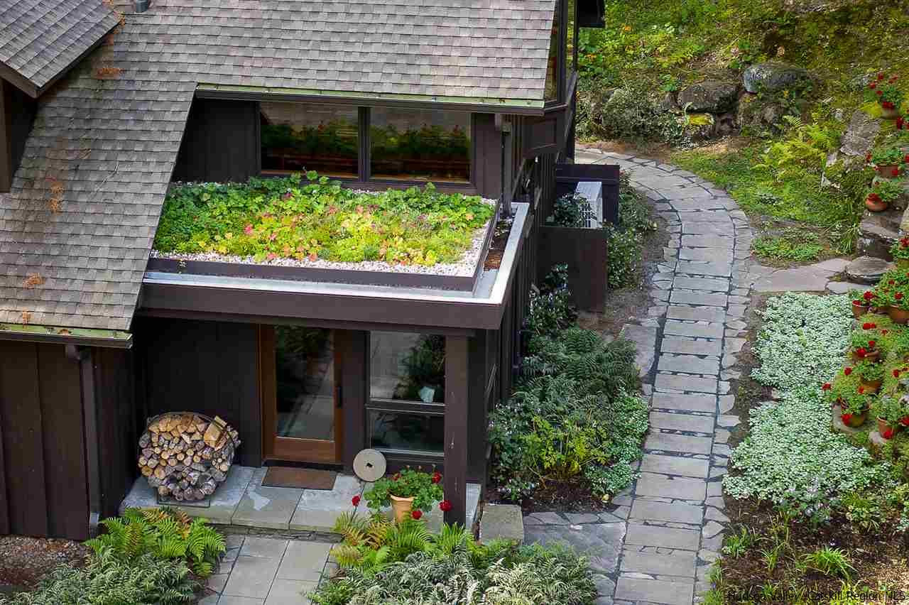 45 Pratt Road Stone Ridge, NY 12484 - Photo 17 of 35 a front view of a house with garden