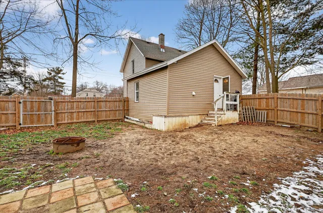 $180,000 | 620 East Green Street, Marshall, MI 49068