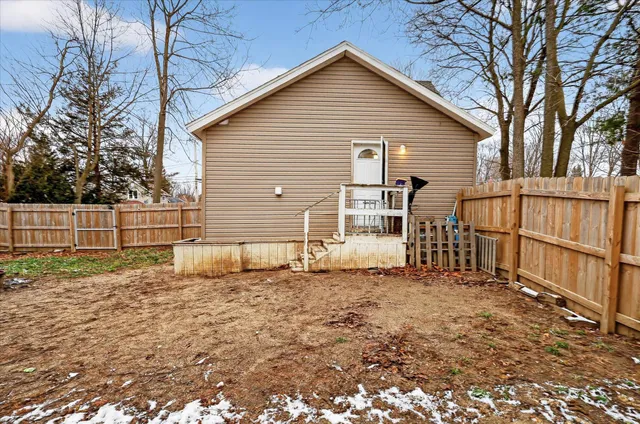 $180,000 | 620 East Green Street, Marshall, MI 49068