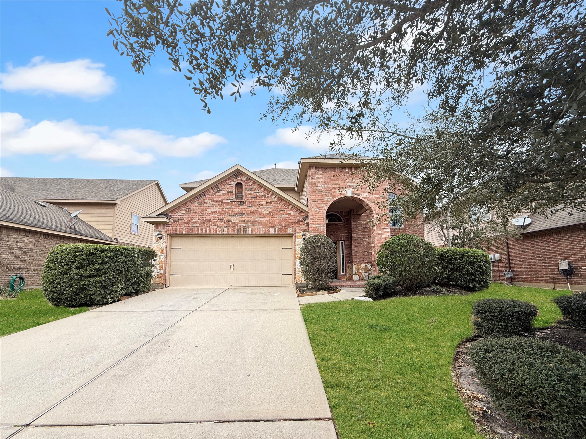 34 Hearthwick Road Tomball, TX 77375 - Photo 1 of 32 Welcome to 34 Hearhthwick!