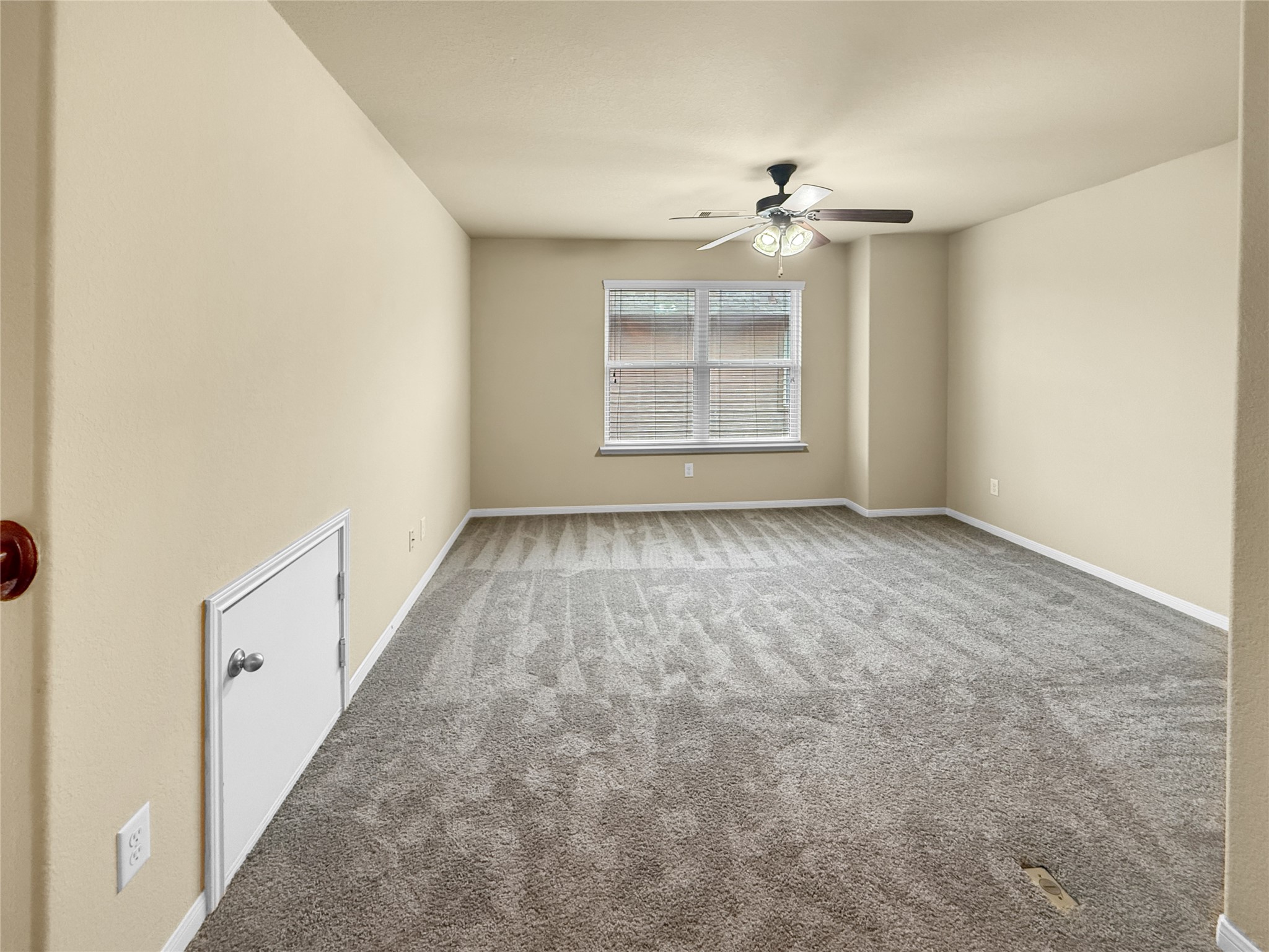 34 Hearthwick Road Tomball, TX 77375 - Photo 26 of 32 Another view of this spacious game room