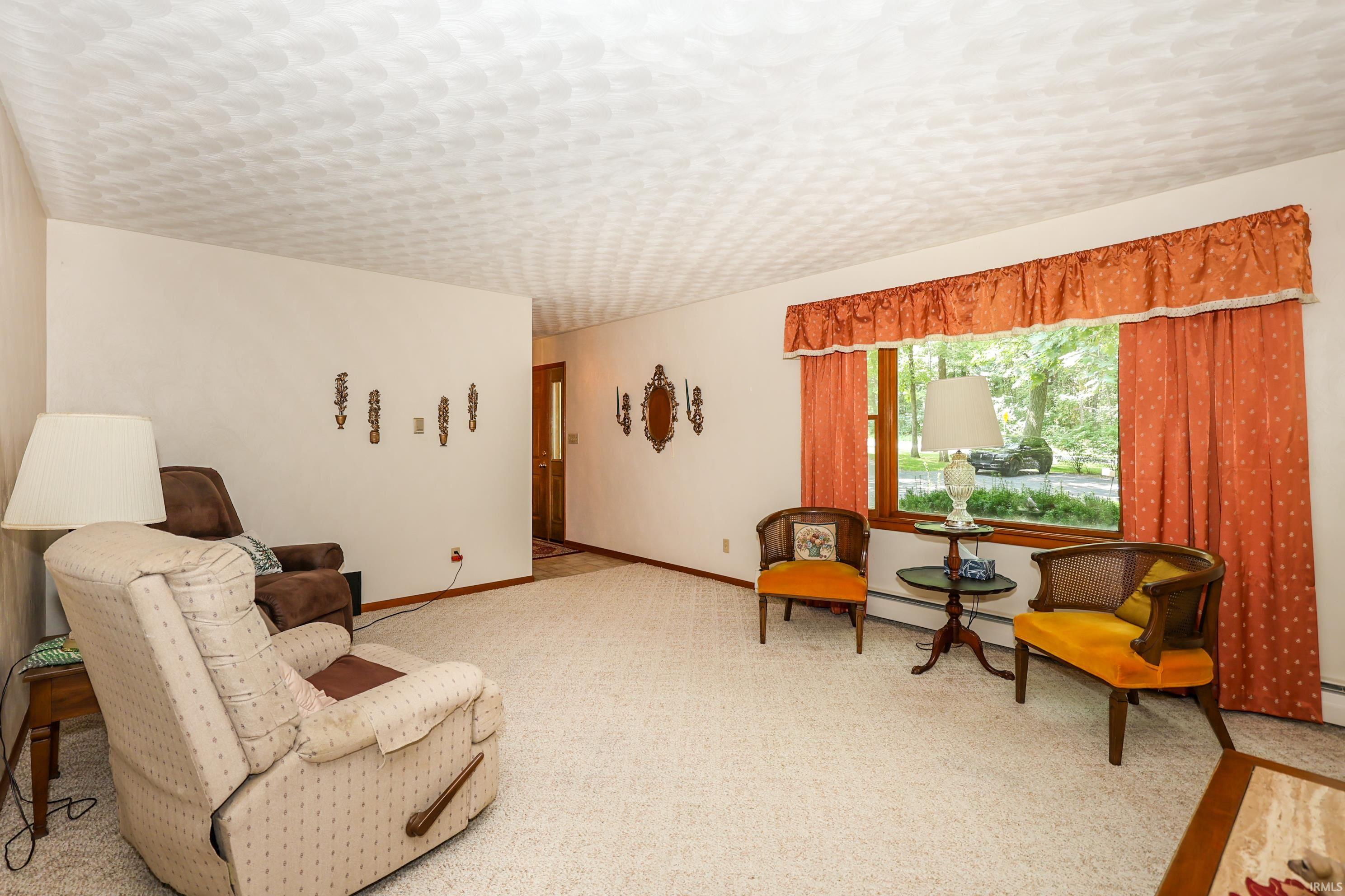 7311 West County Line Road South Roanoke, IN 46783 - Photo 4 of 27