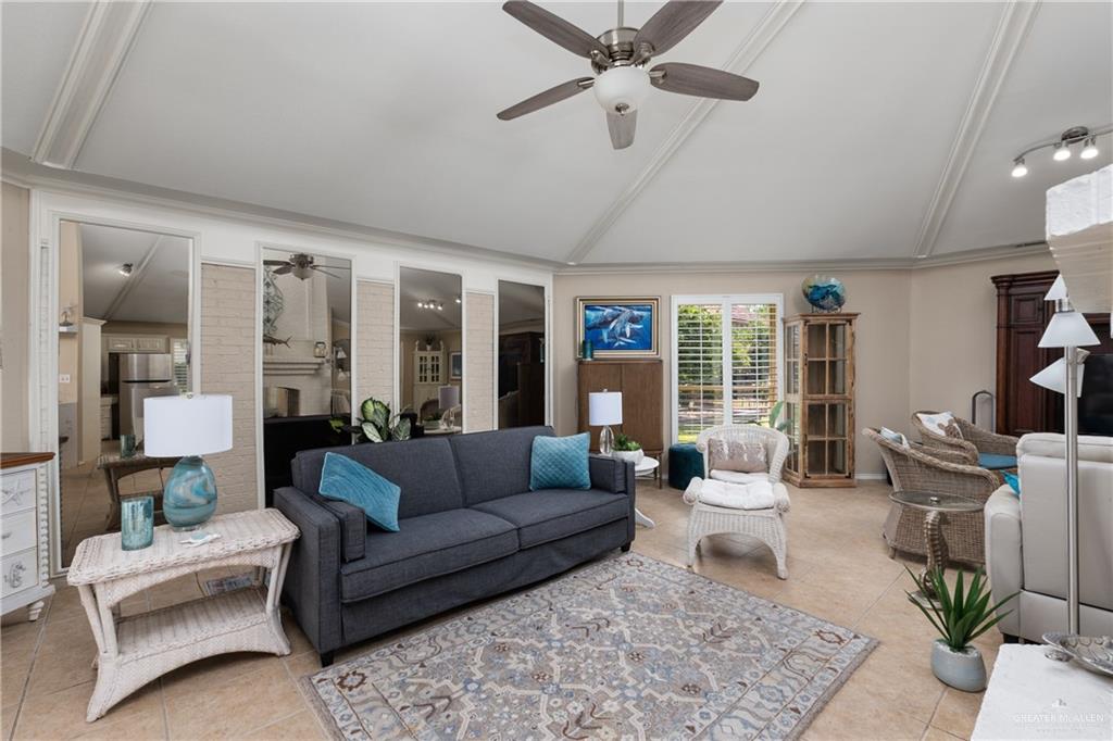 2732 Rhett Drive Pharr, TX 78577 - Photo 6 of 24