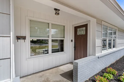 $450,000 | 2226 Chantilly Lane, Houston, TX 77018