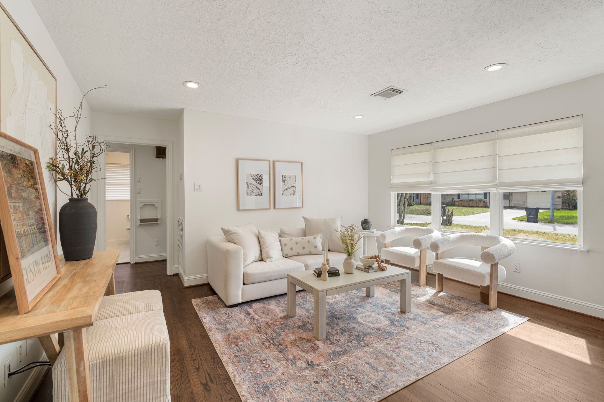 2226 Chantilly Lane Houston, TX 77018 - Photo 3 of 27