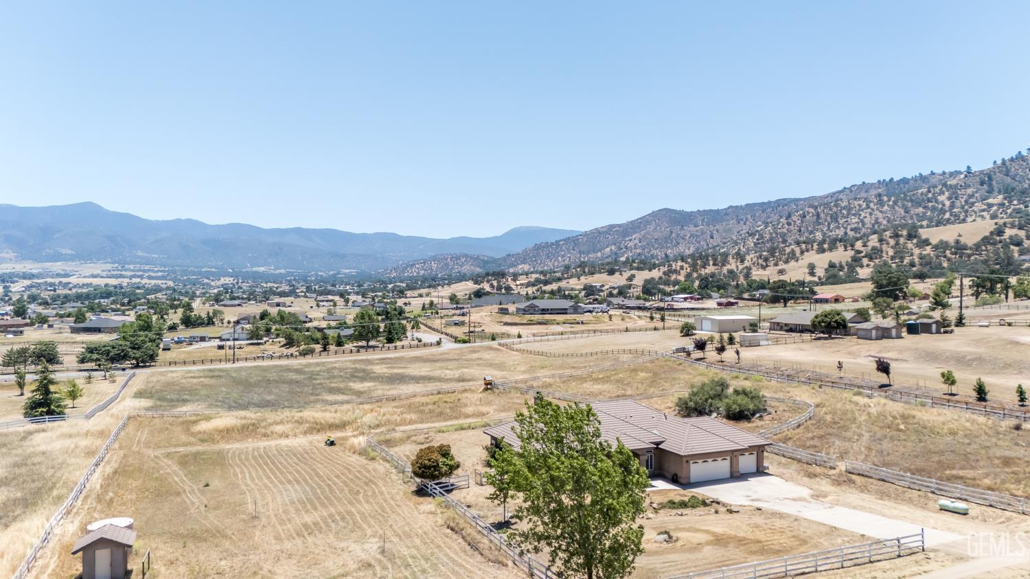 Undisclosed Address Tehachapi, CA 93561 - Photo 28 of 39